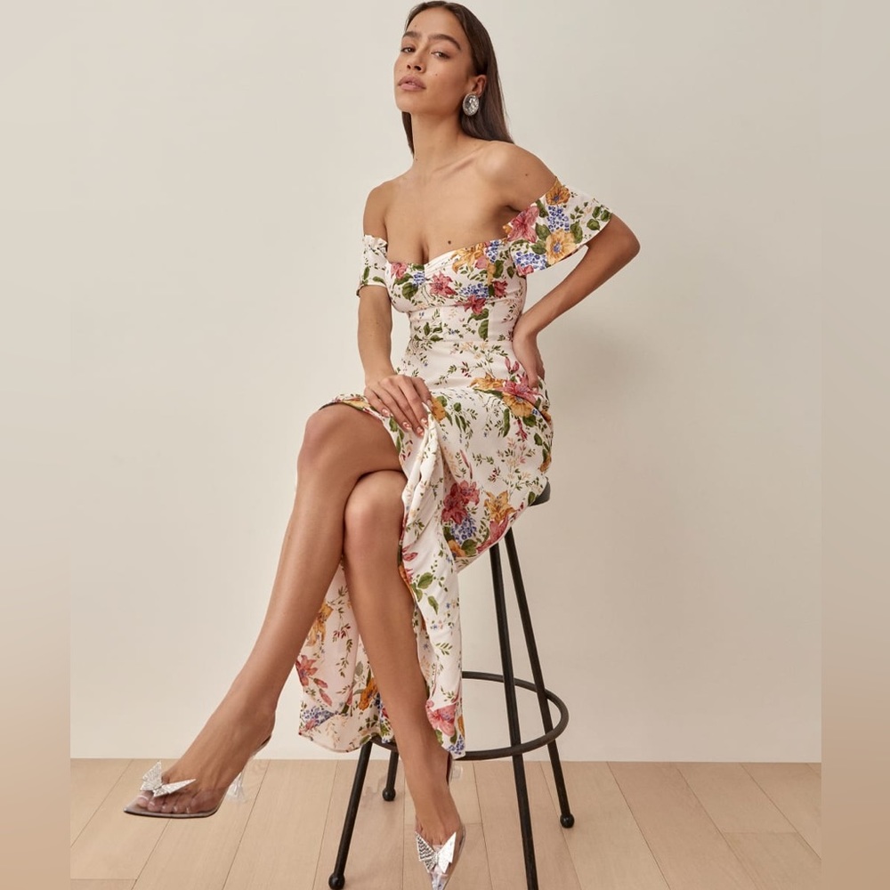 Reformation Butterfly dress size 8 in Marie Antoinette